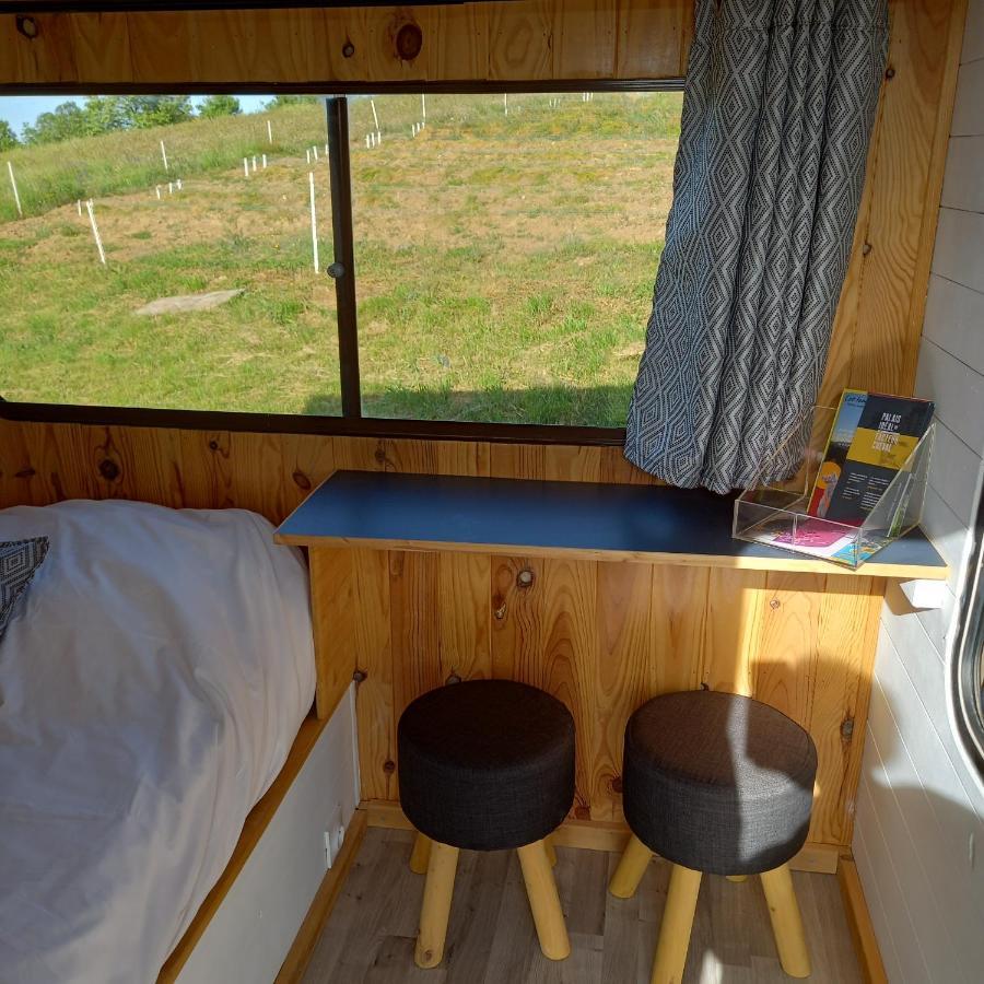 Camping Car Vintage Saint-Barthelemy-le-Plain 외부 사진