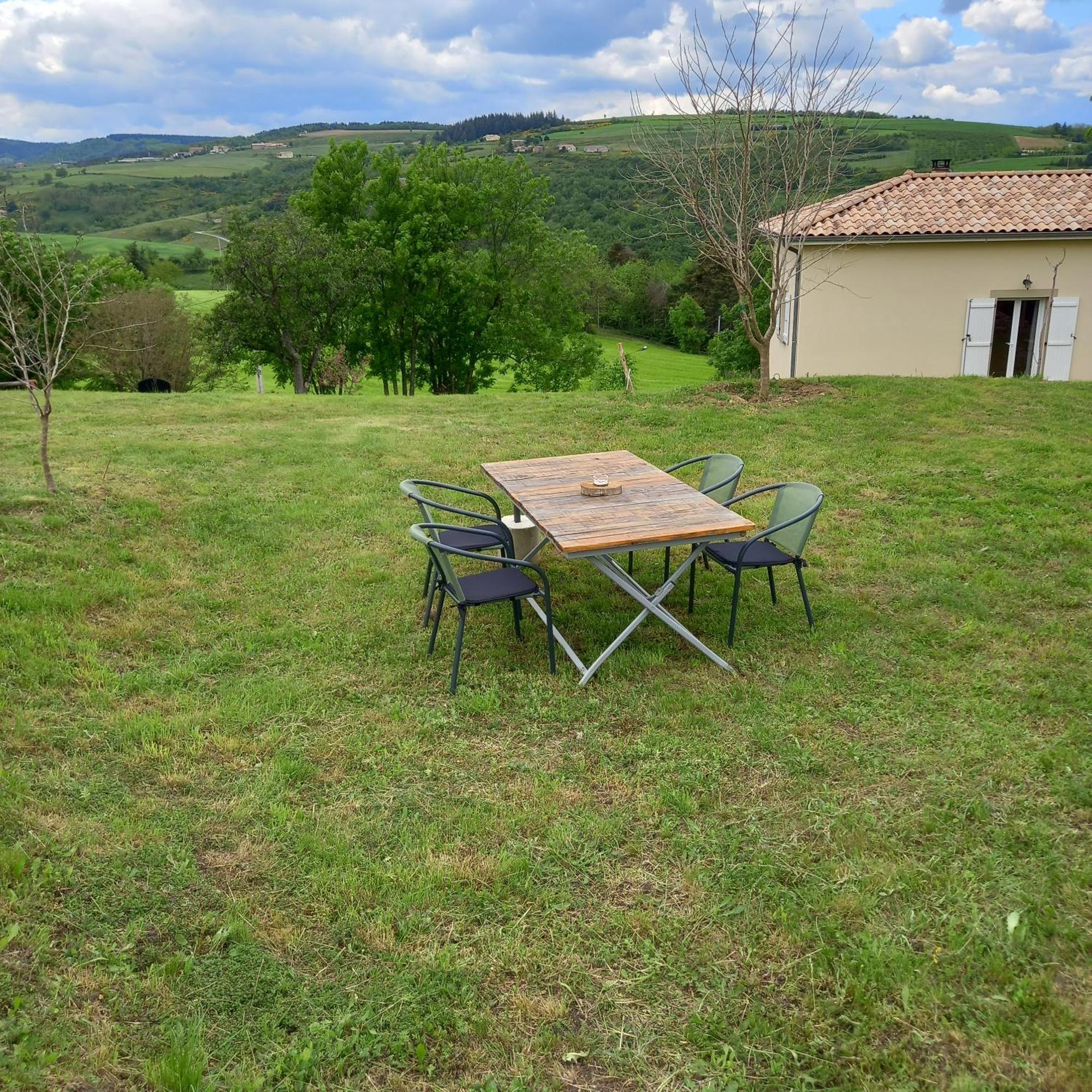 Camping Car Vintage Saint-Barthelemy-le-Plain 외부 사진